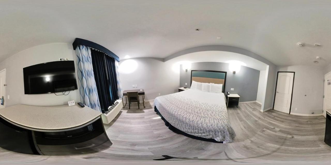 Hotel Travelodge & By Wyndham West Covina